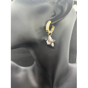 Boucles D'oreilles Espoir avec étoiles soit doré ou argenté.