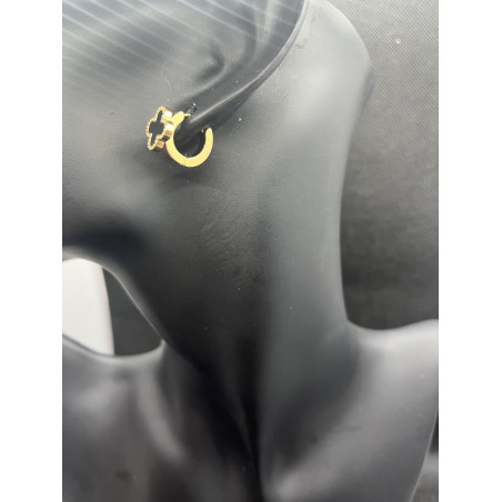 Boucles D'Oreilles Amelia avec trèfle en acier inoxydable doré