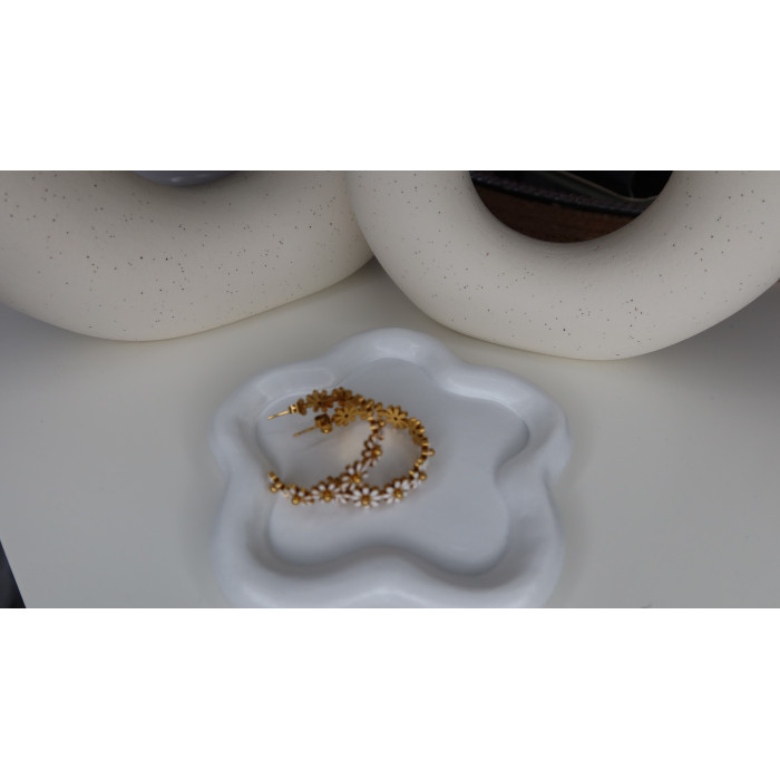 Porte Bijoux  soit coeur ou fleurs pour table de nuit