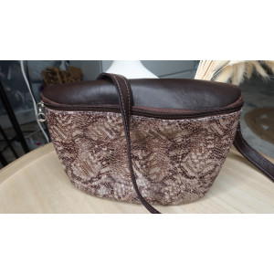 Sac banane Aminata véritable cuir fabrication artisanal sénégalaise