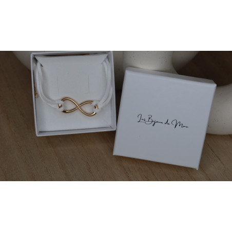 Bracelet Castille  en daim et signe de l'infinie en acier inoxydable doré