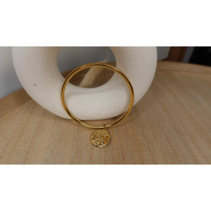 Bracelet Cassilia jonc fermé avec pastille martelé en acier inoxydable doré