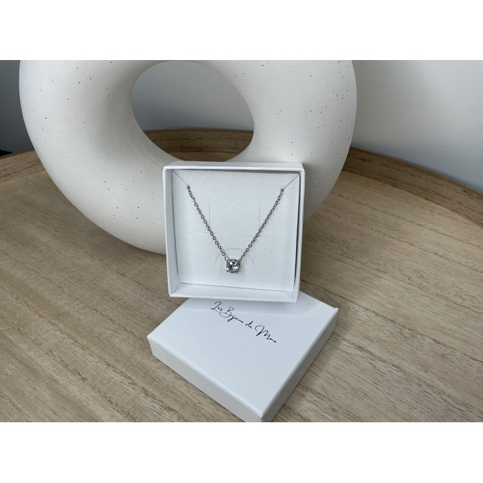 Collier Solitaire avec un zirconium blanc en acier inoxydable silver