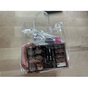 Pochette Surprise